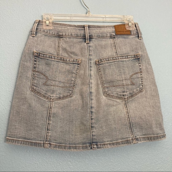 American Eagle Button Denim Circle Mini Skirt - Size 2 - Light Wash - Picture 6 of 13